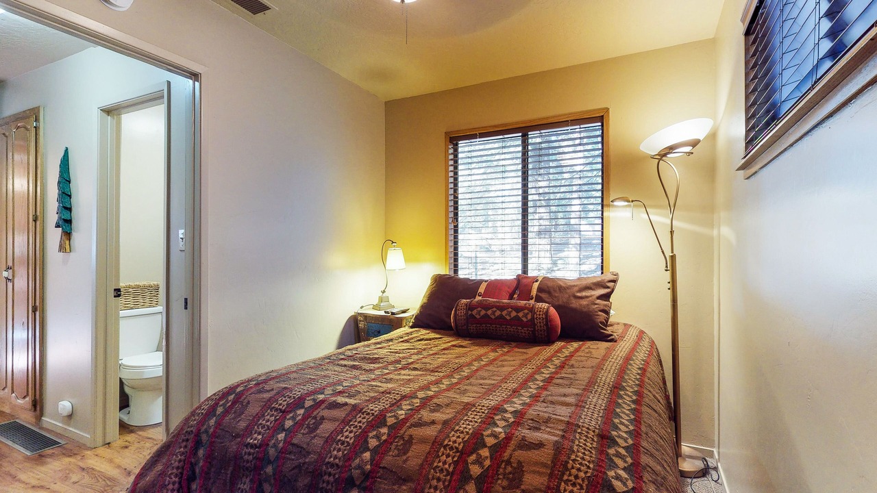 Photo of Bedroom in Shaver Lake