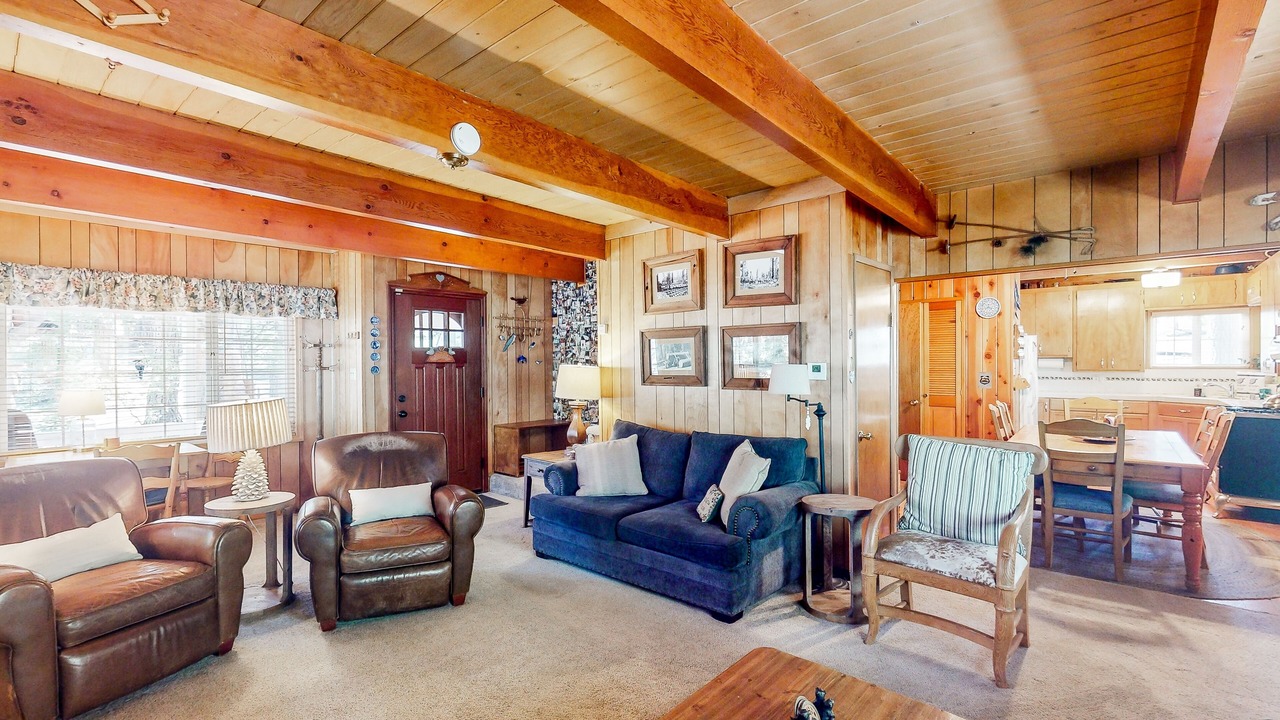 Photo of Livingroom in Musick Ridge