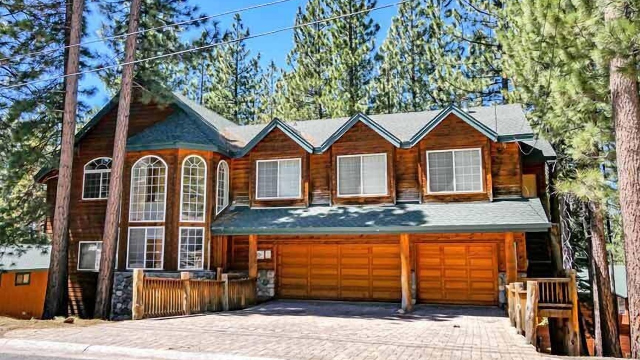 Photo of Outdoor in Montgomery Estates