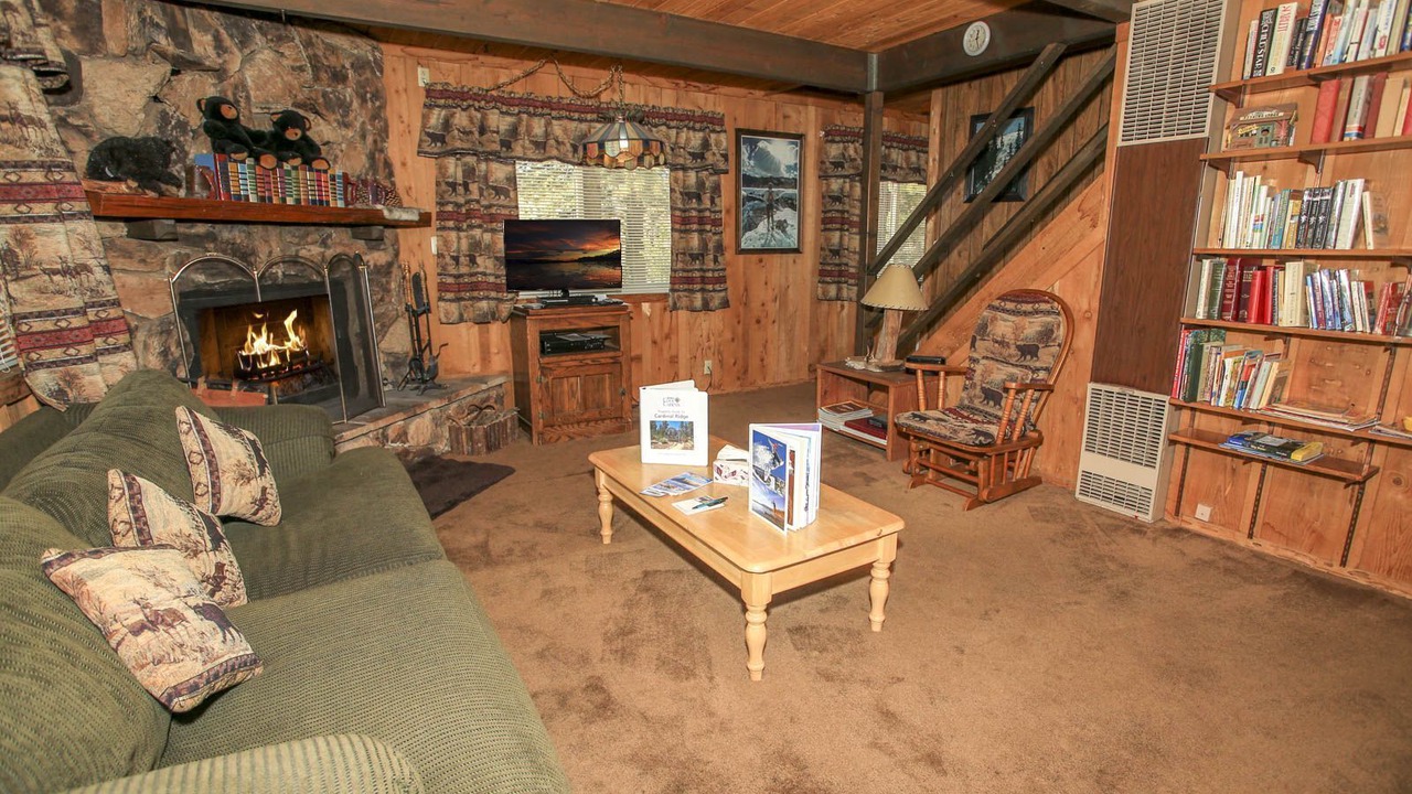 Photo of Livingroom in Big Bear