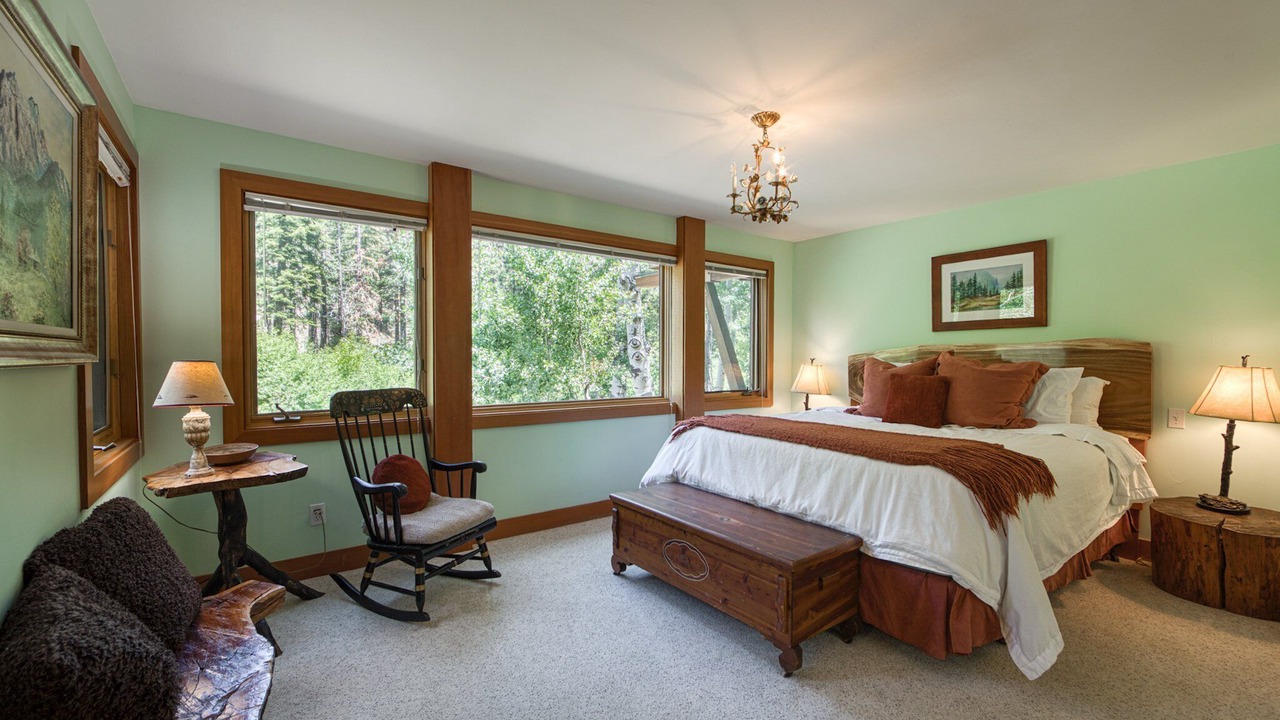 Photo of Bedroom in Alpine Meadows