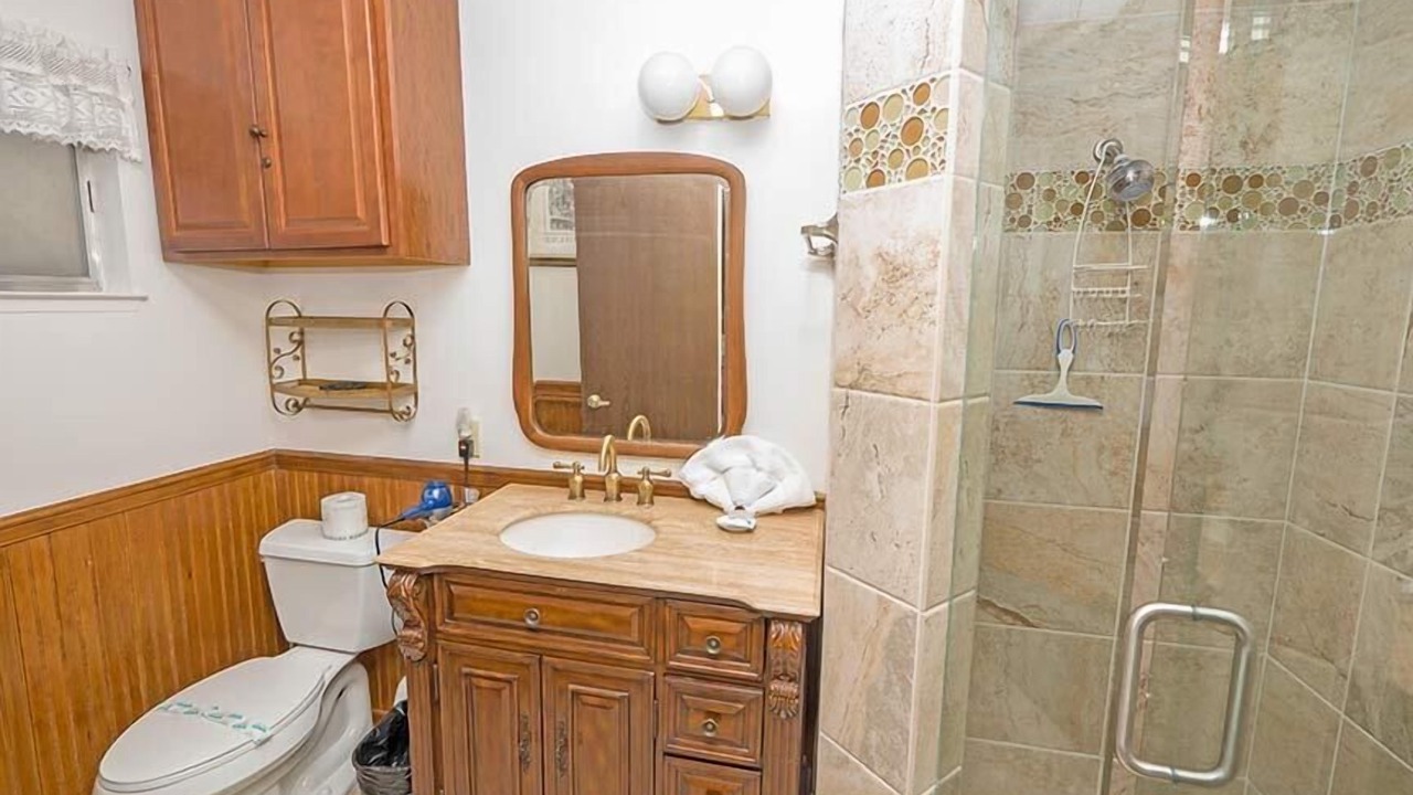 Photo of Bathroom in Al Tahoe