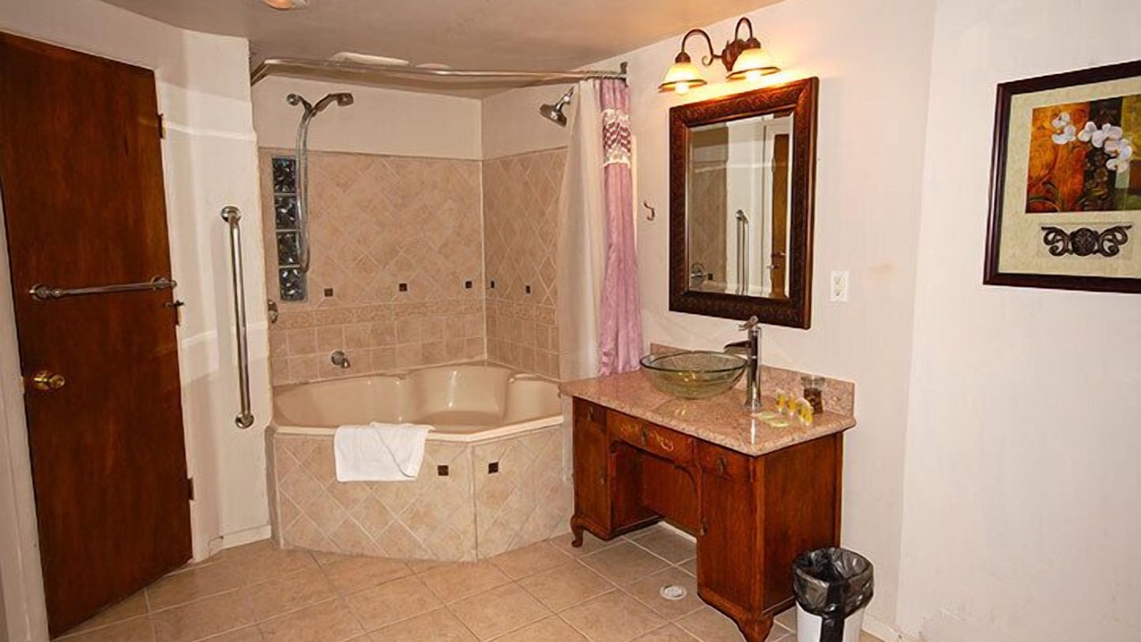 Photo of Bathroom in Montgomery Estates