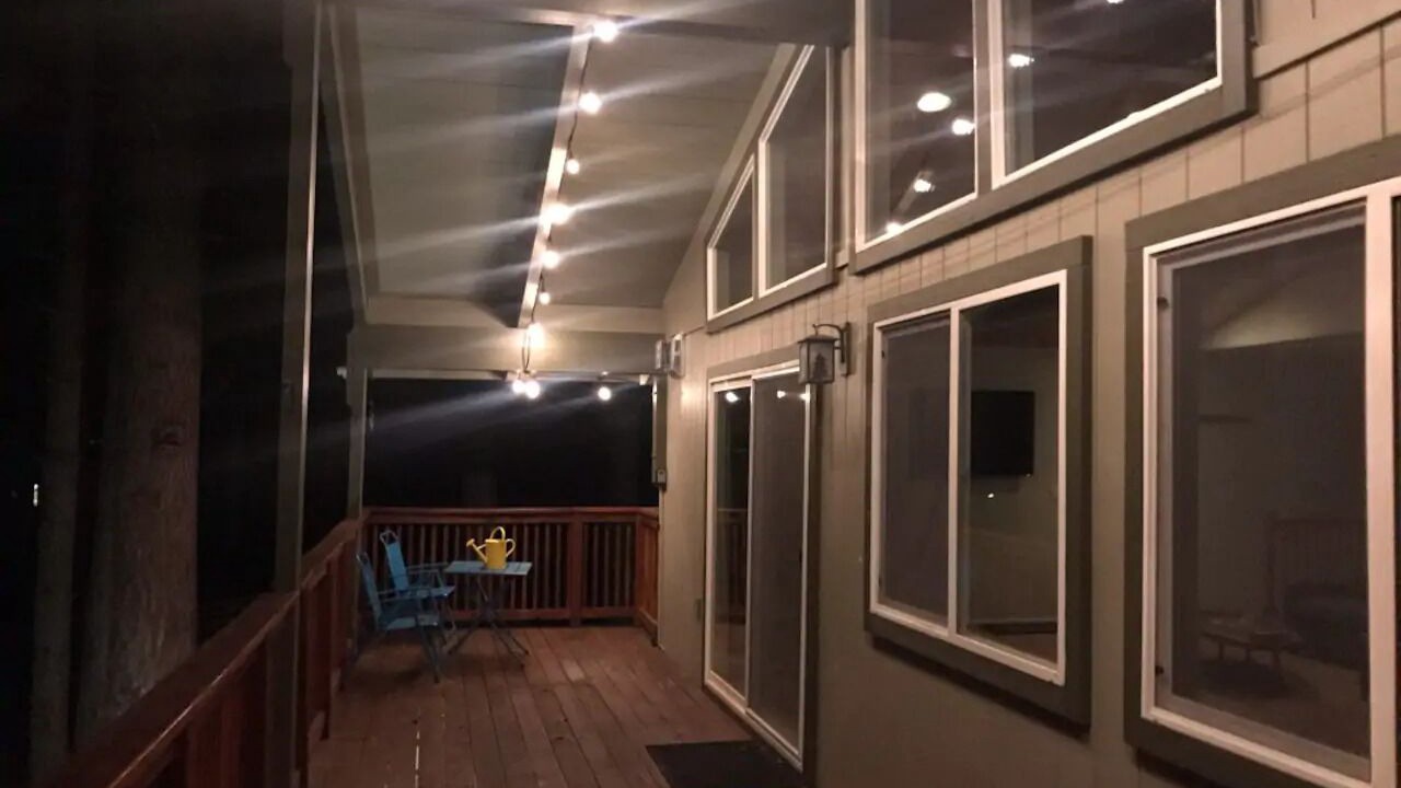 Photo of Outdoor in Pioneer Trail