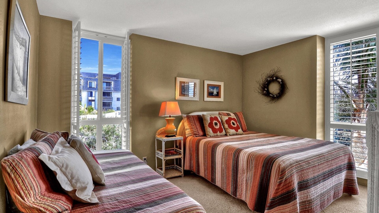 Photo of Bedroom in Oceanside