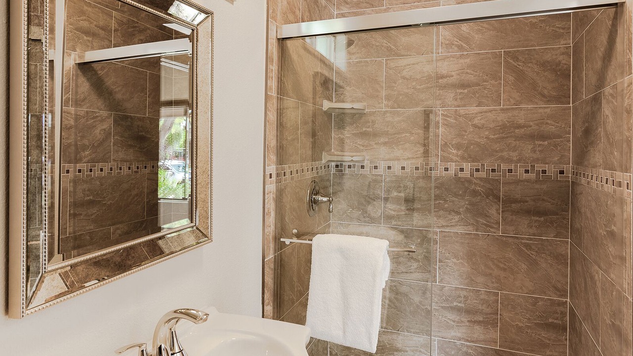 Photo of Bathroom in Araby