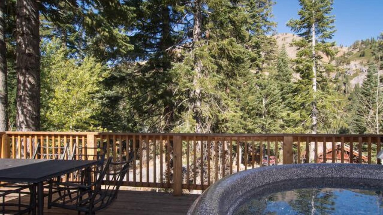 Photo of Outdoor in Alpine Meadows