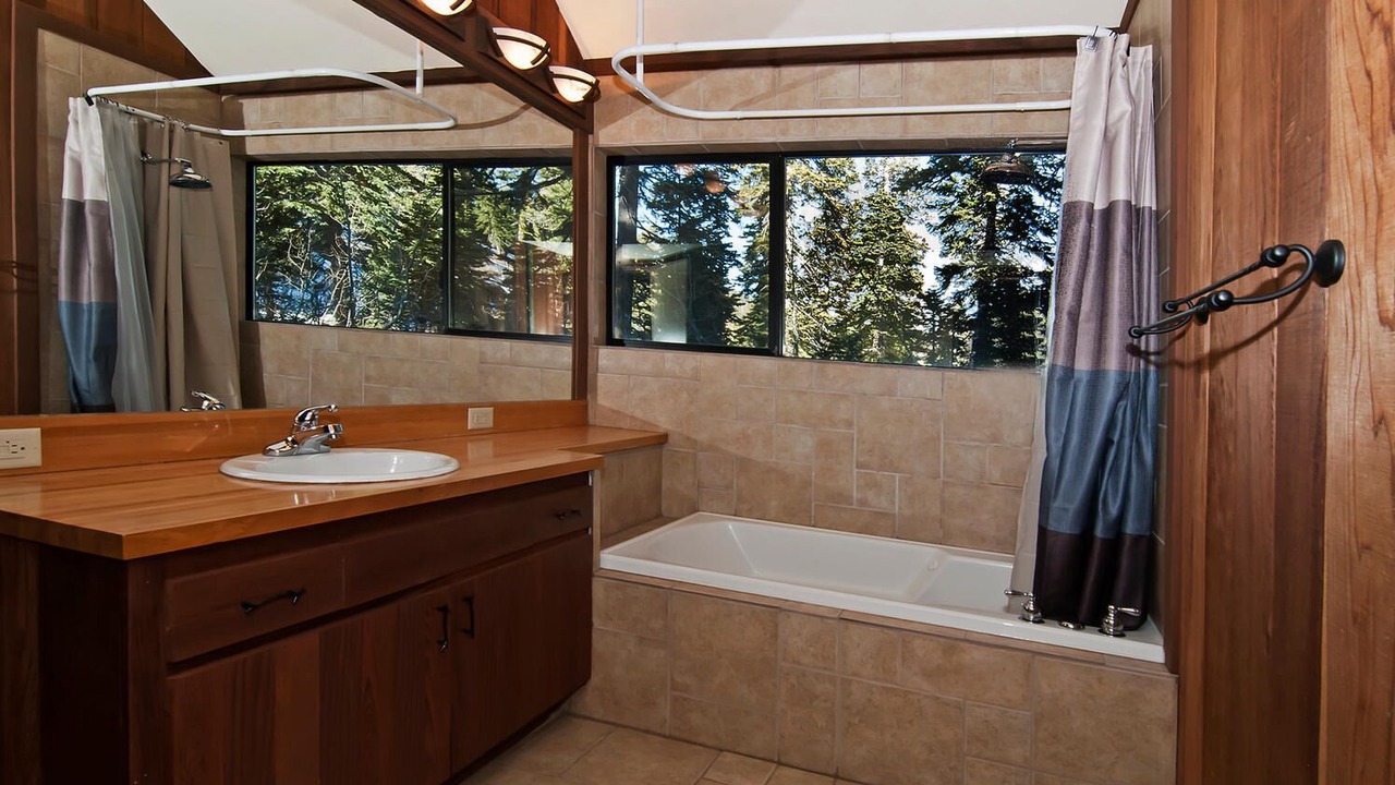 Photo of Bathroom in Alpine Meadows