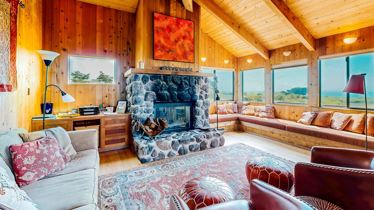 Photo of Livingroom in Sea Ranch
