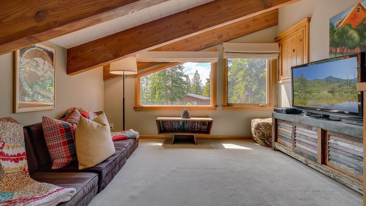 Photo of Livingroom in Lake Forest
