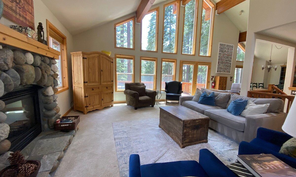 Photo of Livingroom in Tahoe Woods