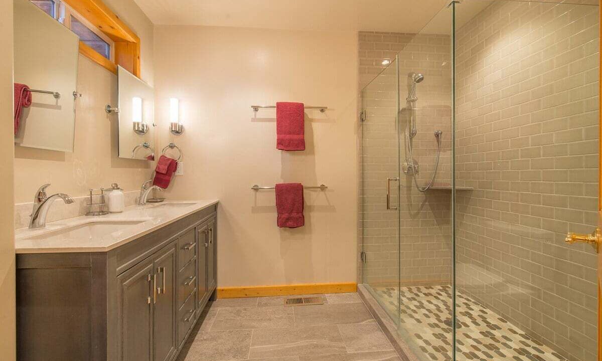 Photo of Bathroom in Tahoe Woods