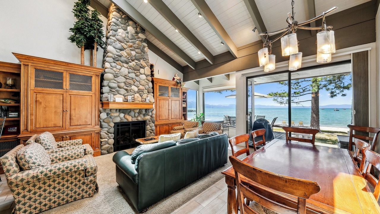 Photo of Livingroom in South Lake Tahoe