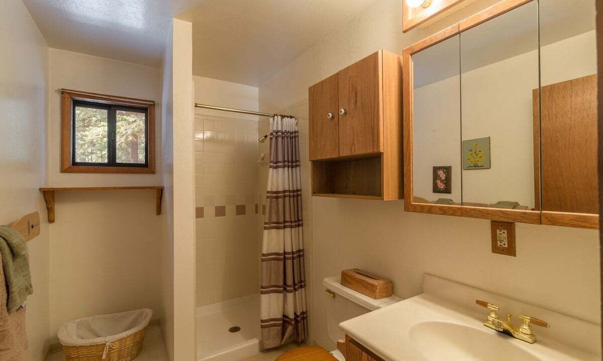 Photo of Bathroom in Tahoe Pines