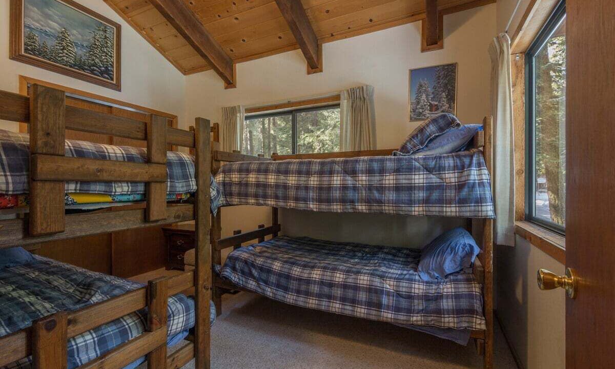 Photo of Bedroom in Tahoe Pines
