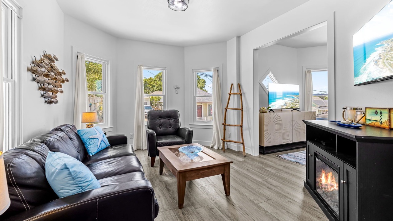 Photo of Livingroom in Pacific Grove
