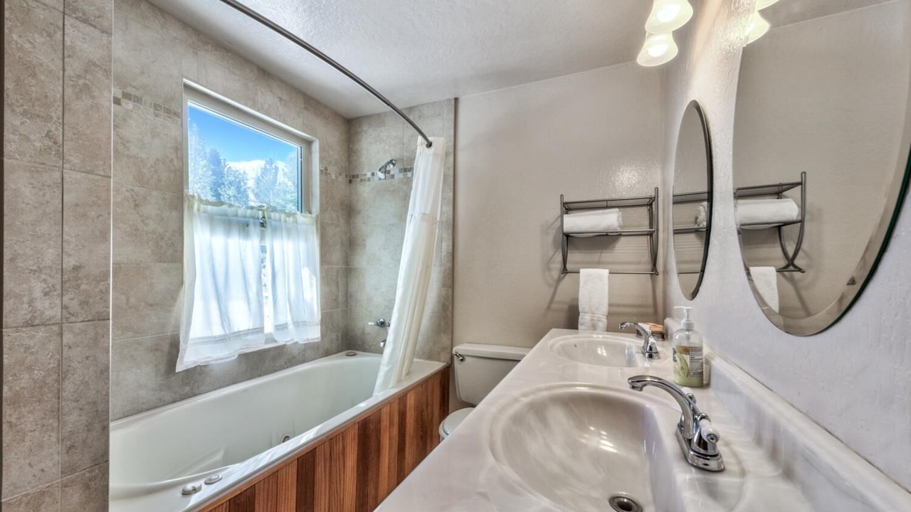 Photo of Bathroom in North Upper Truckee