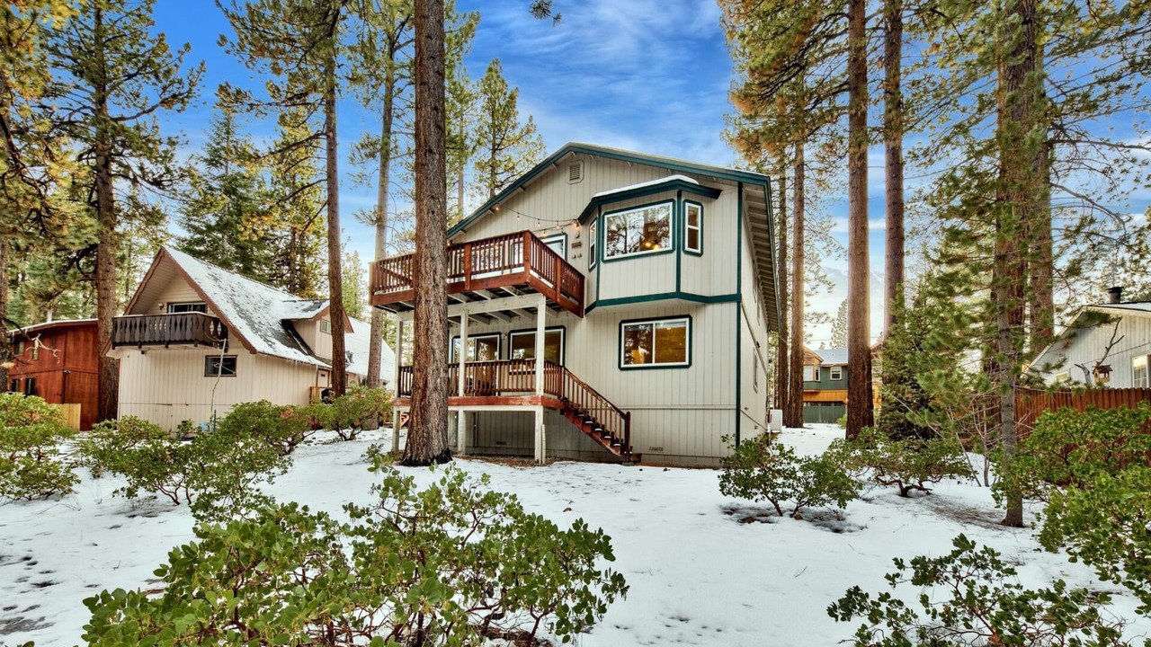 Photo of Outdoor in Pioneer Trail