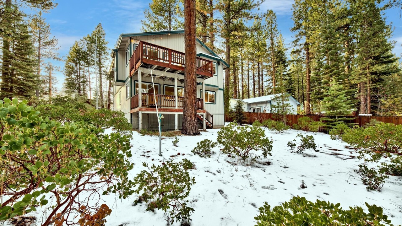 Photo of Outdoor in Pioneer Trail