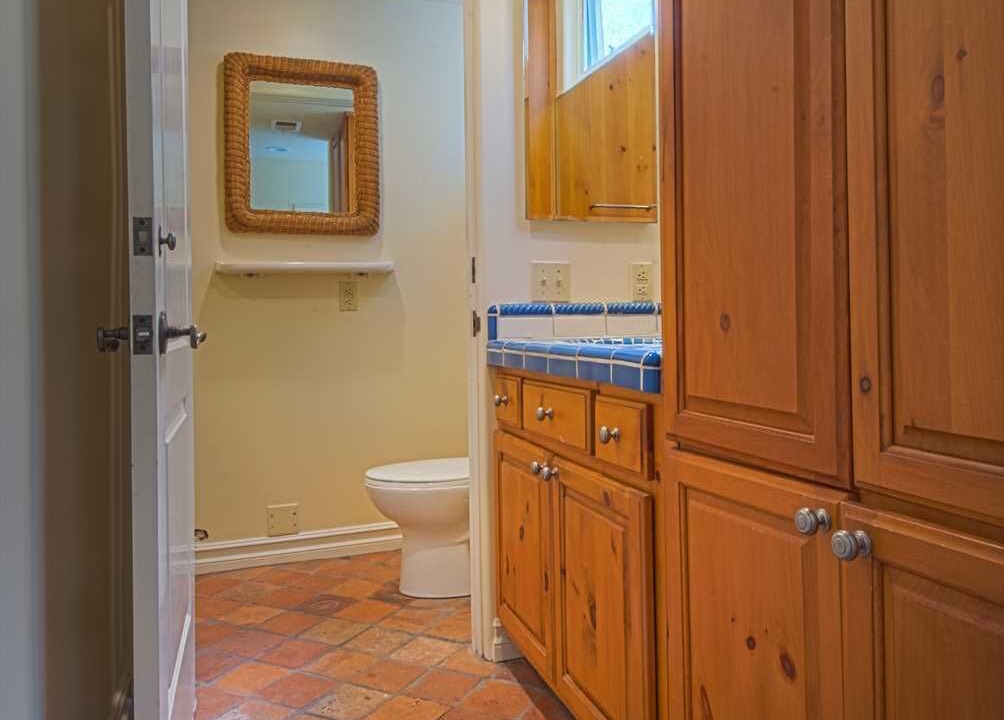 Photo of Bathroom in Balboa Peninsula
