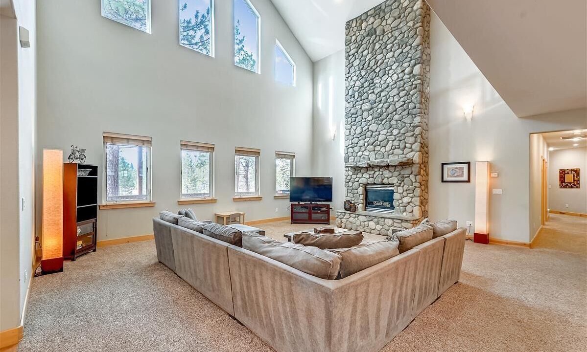 Photo of Livingroom in Bijou Park Acres