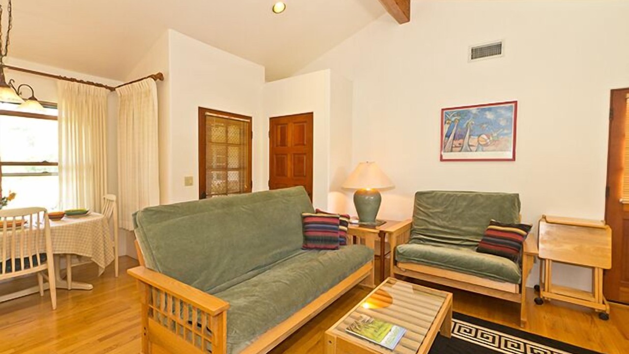 Photo of Livingroom in Toro Canyon