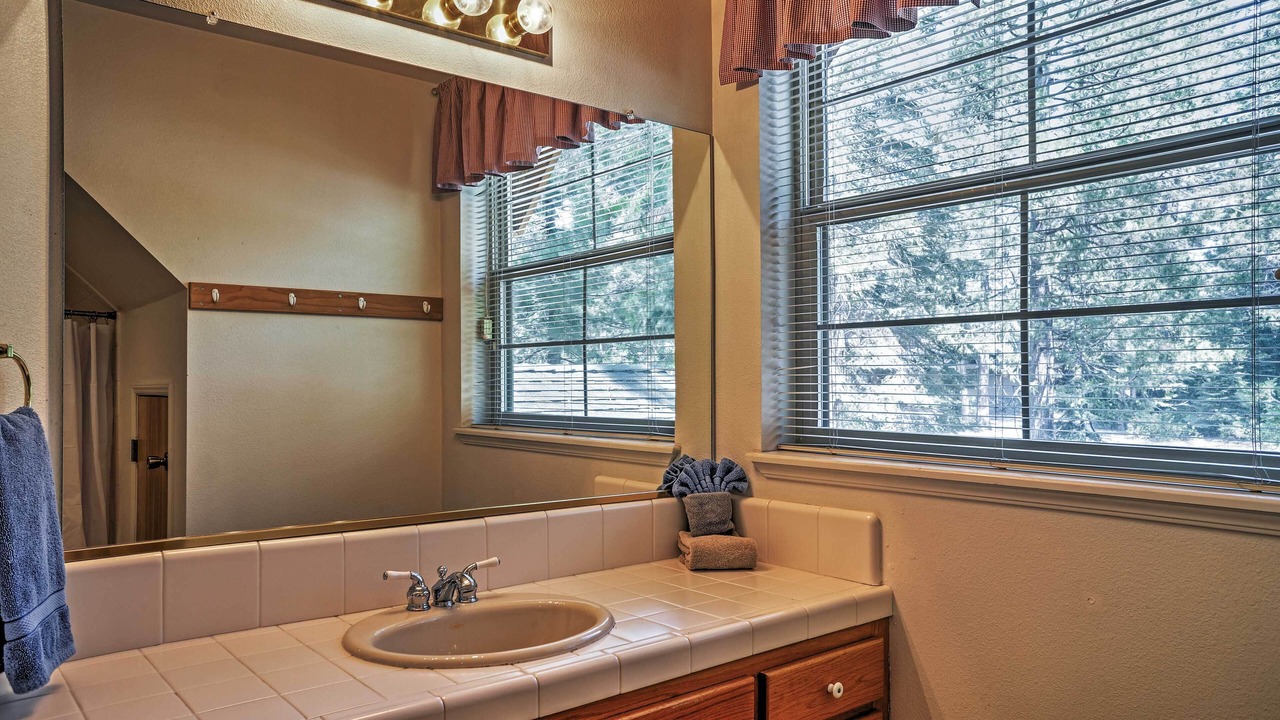 Photo of Bathroom in Granite Ridge