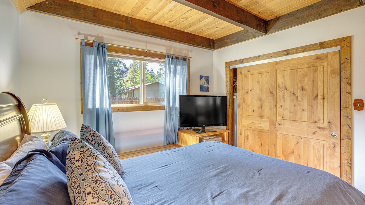 Photo of Bedroom in Christmas Valley