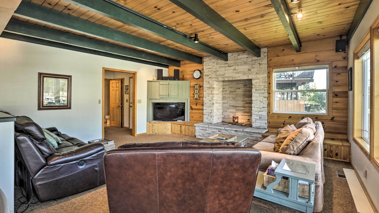 Photo of Bedroom in Tahoe Keys