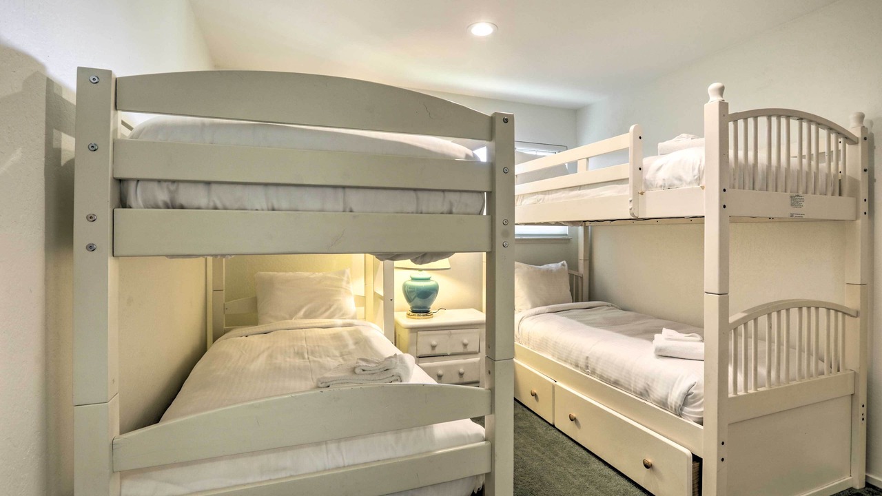 Photo of Bedroom in Tahoe Keys