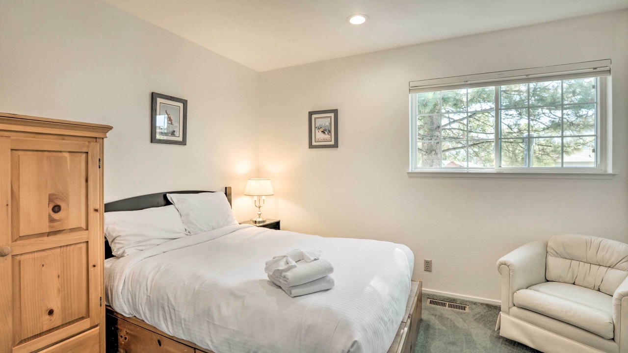 Photo of Bedroom in Tahoe Keys