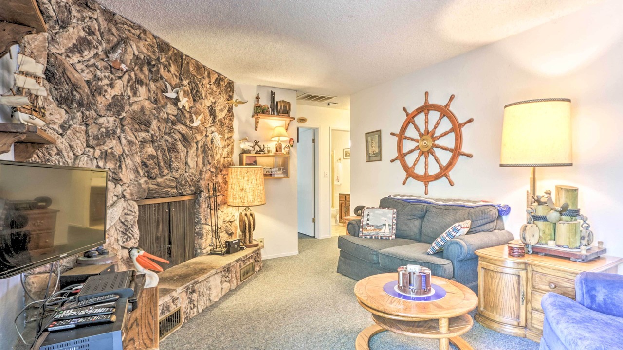 Photo of Bedroom in Clear Lake