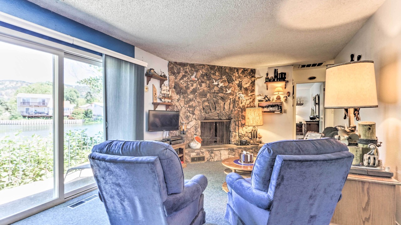 Photo of Livingroom in Clear Lake