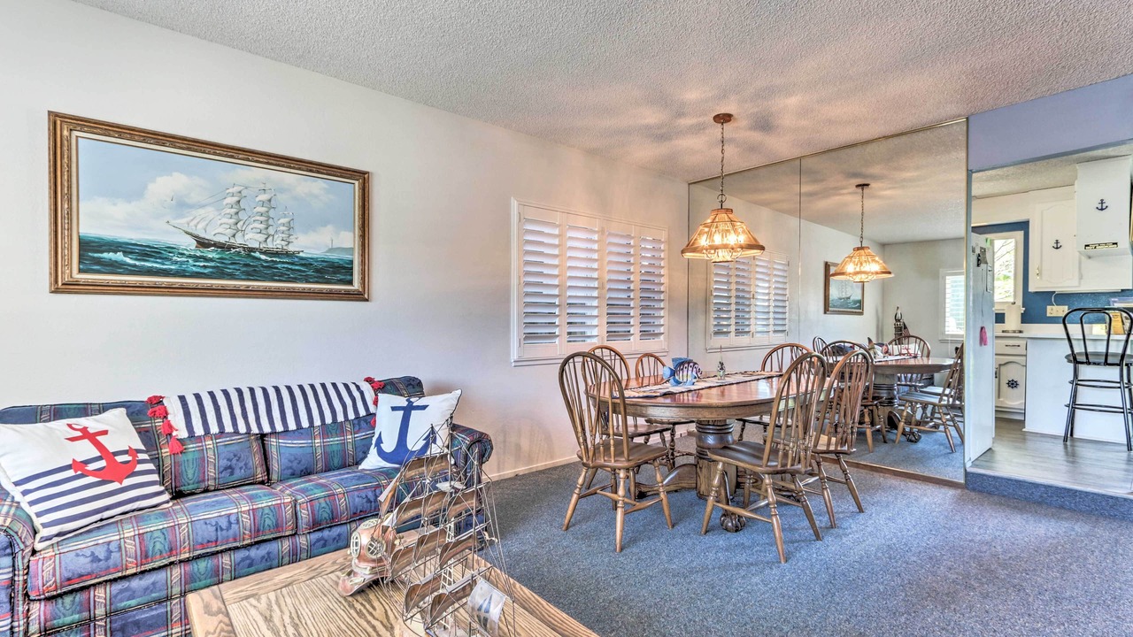 Photo of Livingroom in Clear Lake