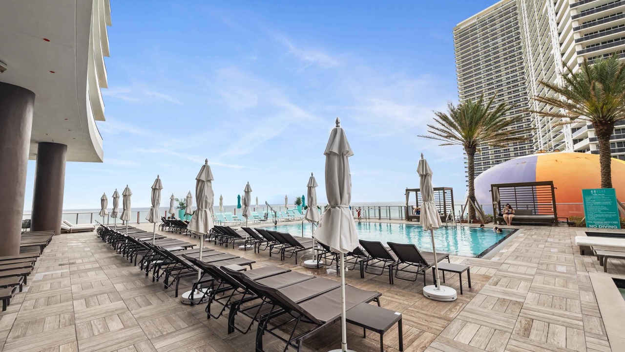 Photo of Outdoor in Hollywood South Central Beach