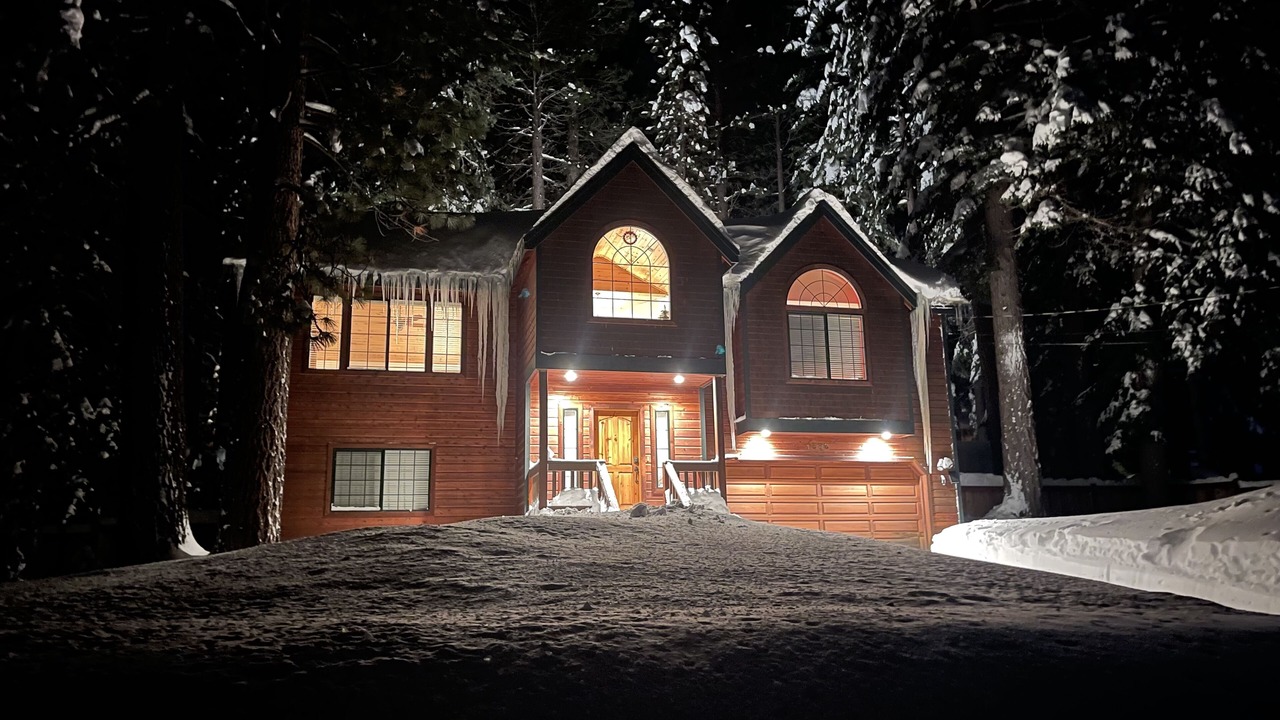 Photo of Outdoor in Mountain View Estates