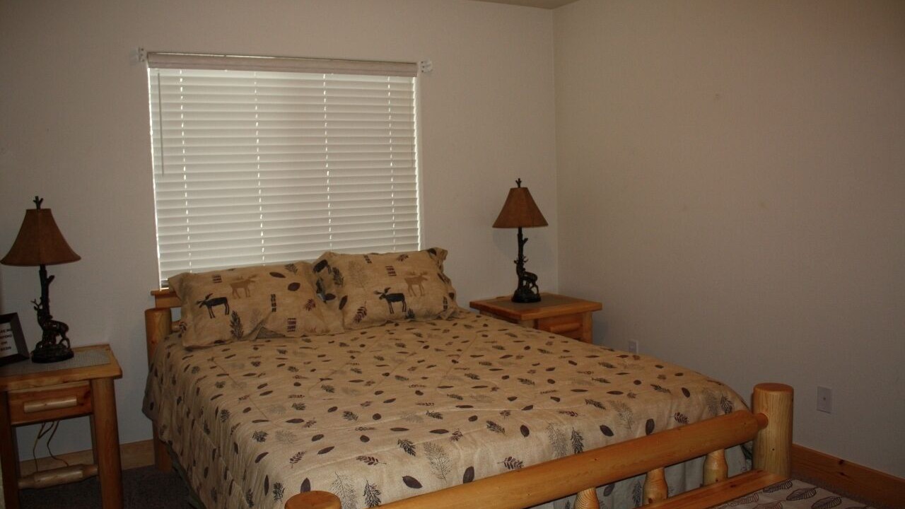 Photo of Bedroom in Mountain View Estates