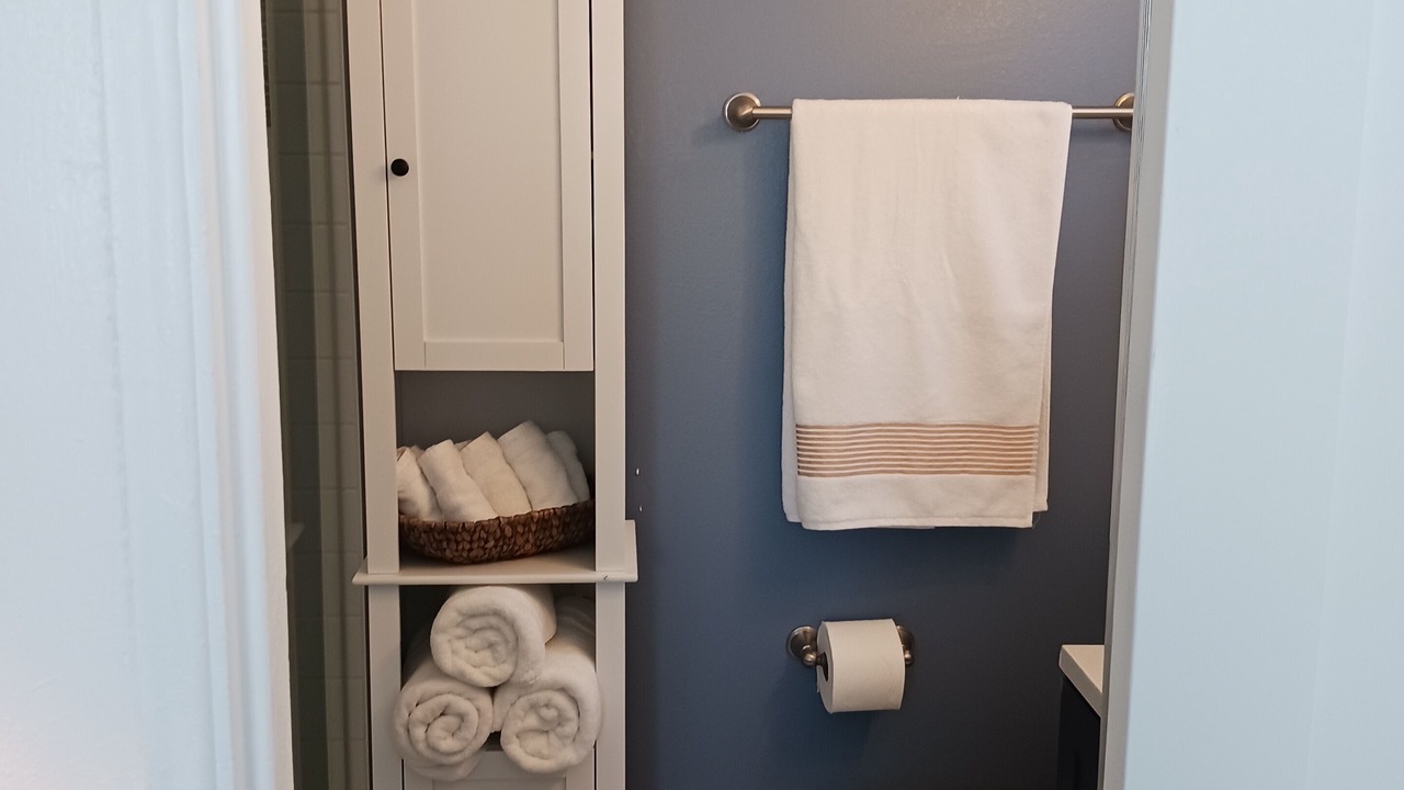 Photo of Bathroom in Fairmount Park