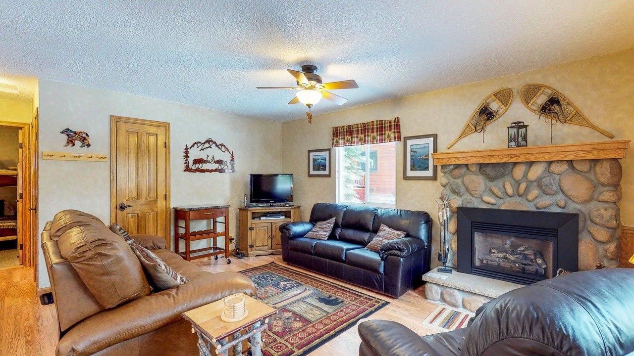 Photo of Livingroom in Tahoe Paradise