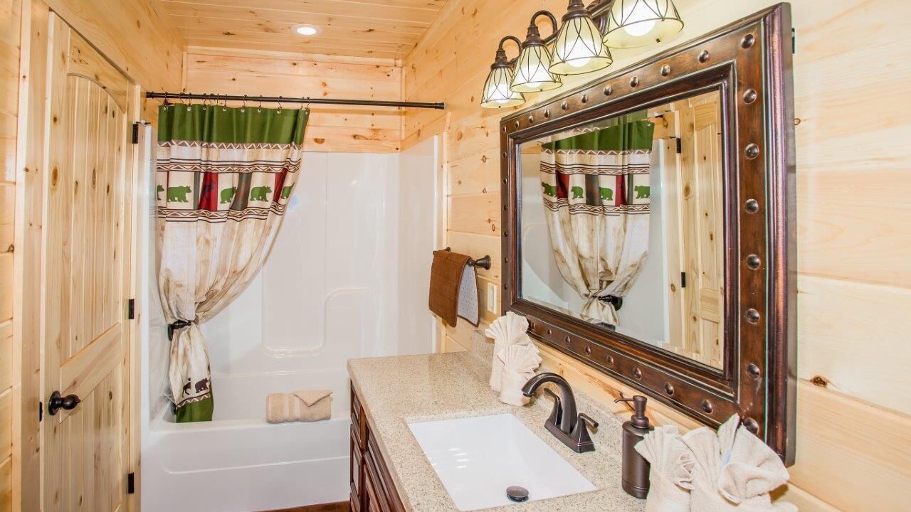 Photo of Bathroom in Pigeon Forge