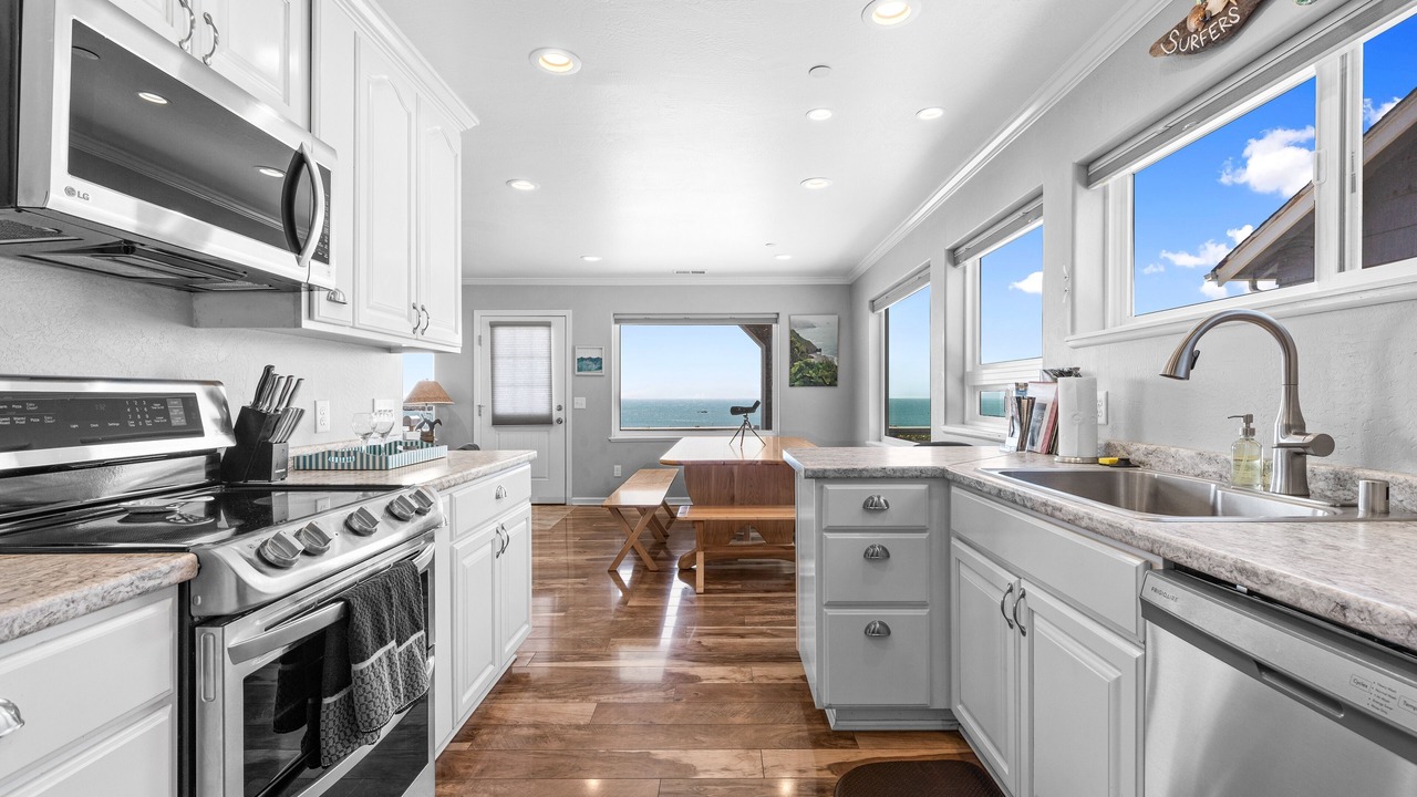 Photo of Kitchen in Crescent City North