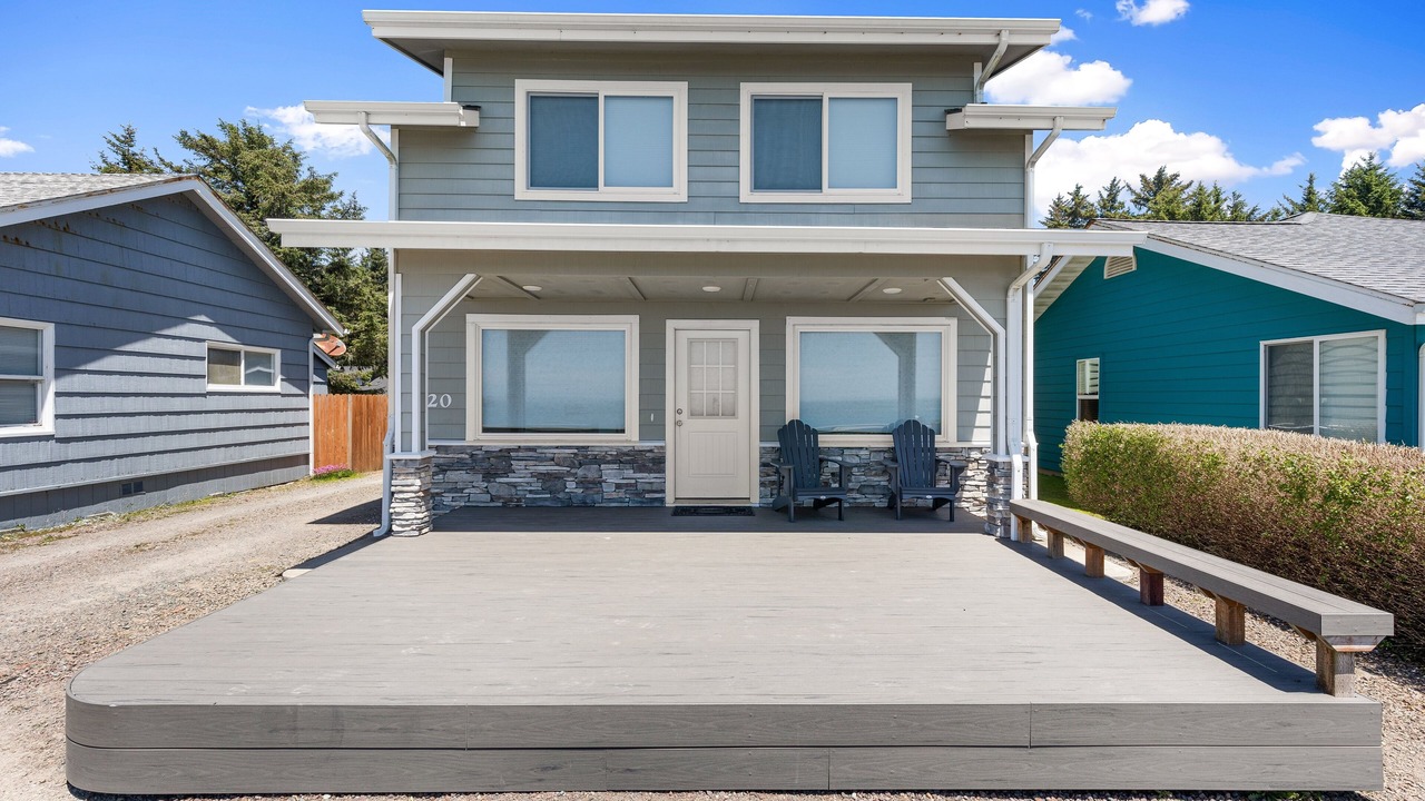 Photo of Patio Balcony in Crescent City North