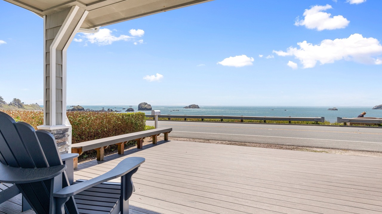 Photo of Patio Balcony in Crescent City North
