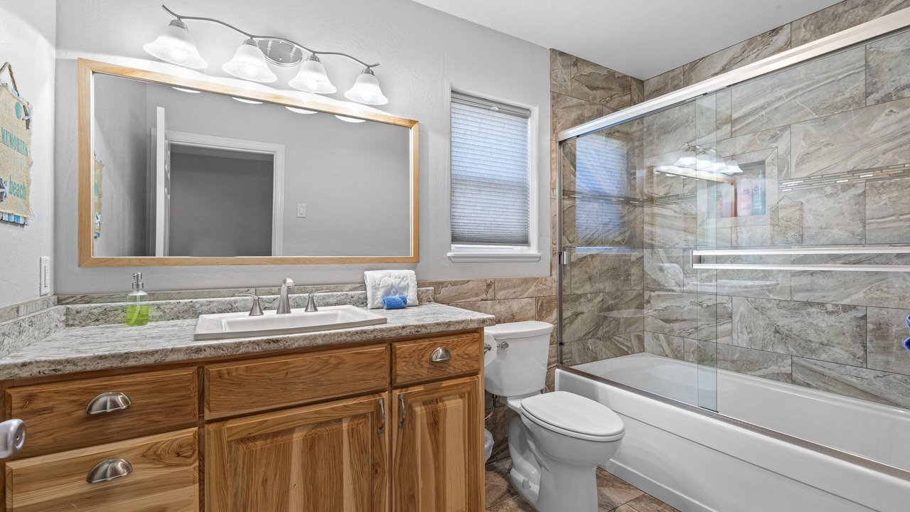 Photo of Bathroom in Crescent City North