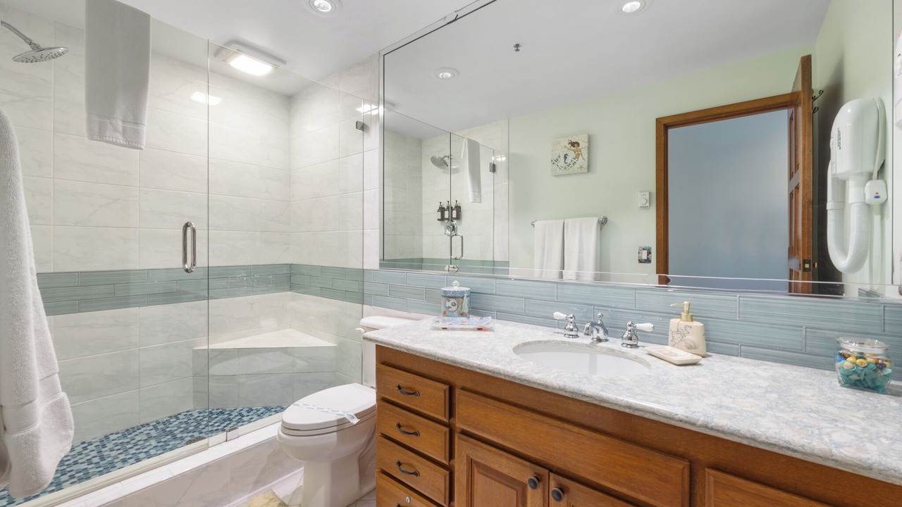 Photo of Bathroom in Avalon