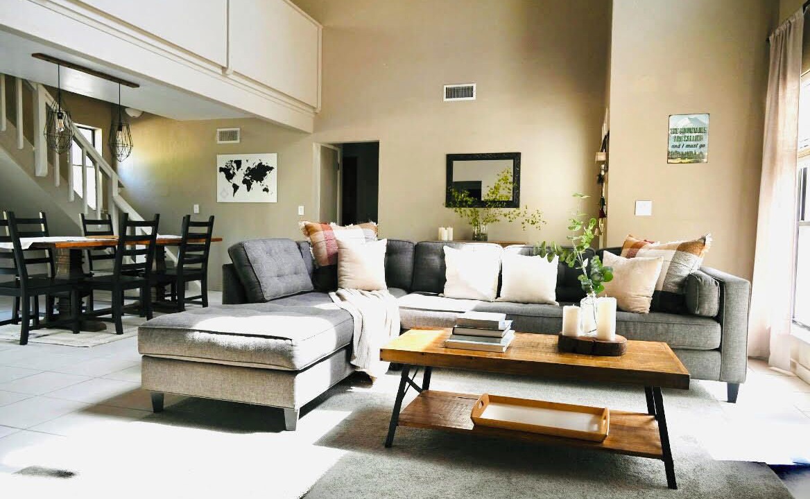 Photo of Livingroom in Oakhurst