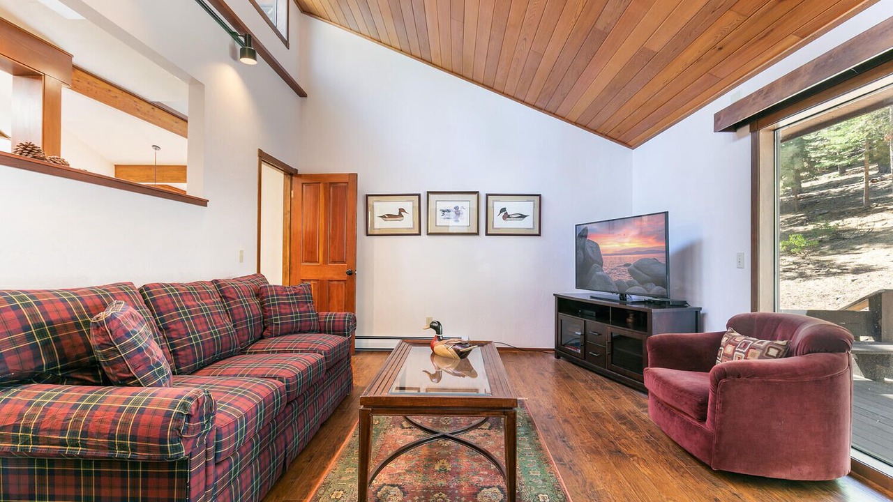 Photo of Livingroom in Truckee