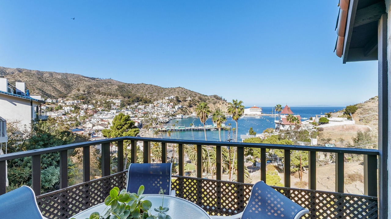 Photo of Patio Balcony in Avalon