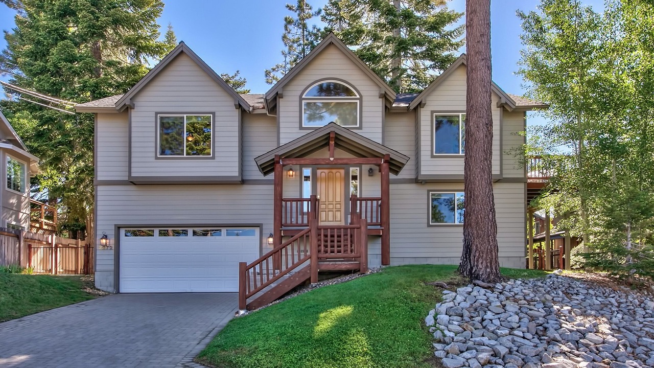 Photo of Outdoor in Montgomery Estates