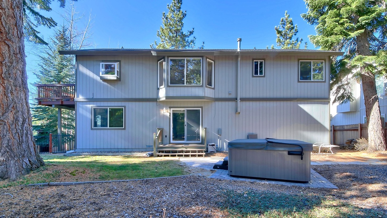 Photo of Outdoor in Montgomery Estates